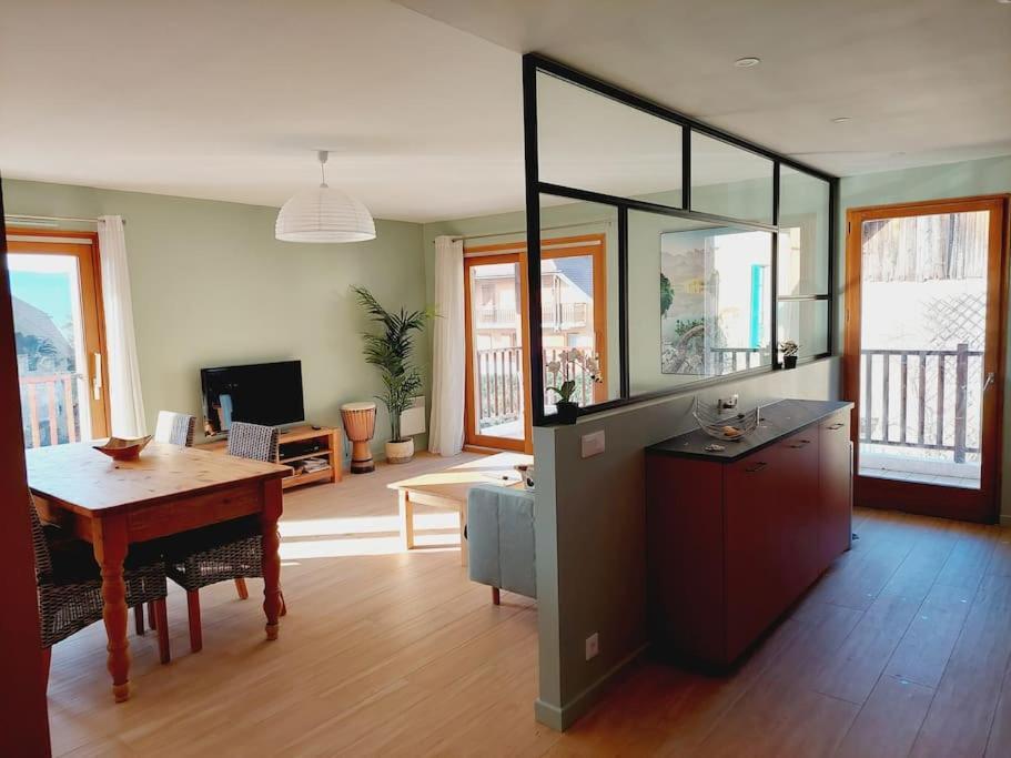 Charmant Appartement Lac D'Annecy / Ski - 6 Pers Menthon-Saint-Bernard Eksteriør billede